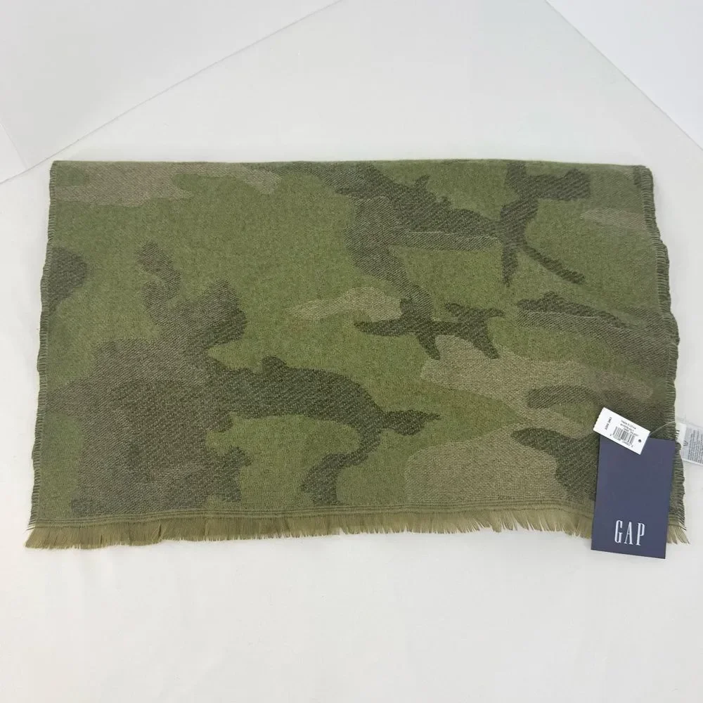 GAP Olive Green Camo Print Soft Blanket Scarf NEW